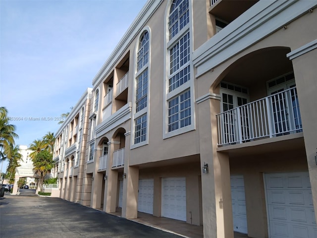 view of building exterior