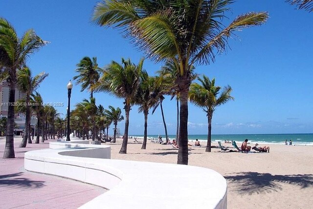 2900 Banyan St Unit 408, Fort Lauderdale, FL 33316 - view of water feature with a beach view