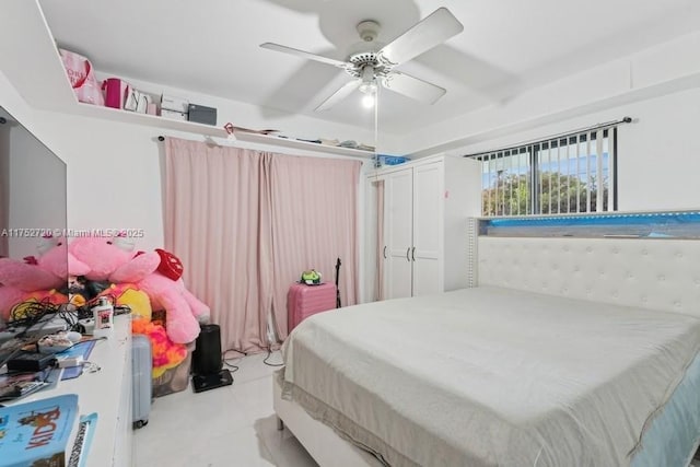 bedroom with ceiling fan