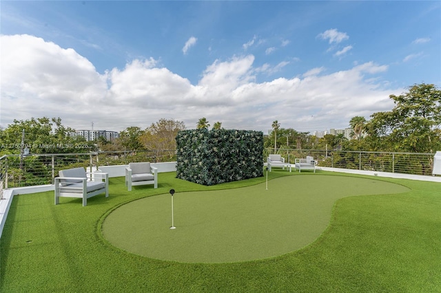 641 NW 7th St Rd, Miami, FL 33136 - view of home's community