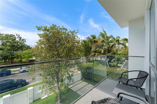 641 NW 7th St Rd, Miami, FL 33136 - view of balcony