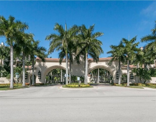 2910 NW 124th Way Unit 2910, Sunrise, FL 33323 - view of building exterior with curved driveway