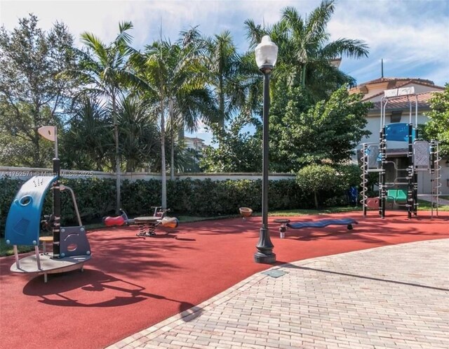 2910 NW 124th Way Unit 2910, Sunrise, FL 33323 - view of surrounding community