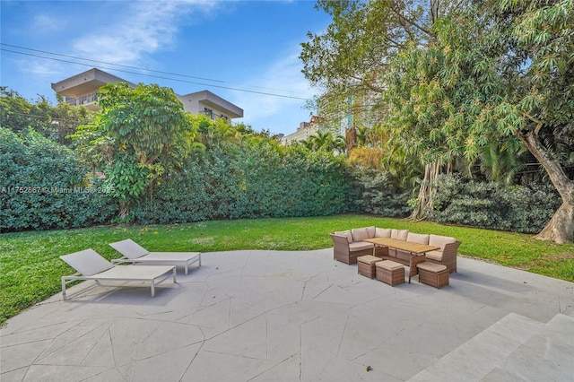 view of patio featuring an outdoor hangout area