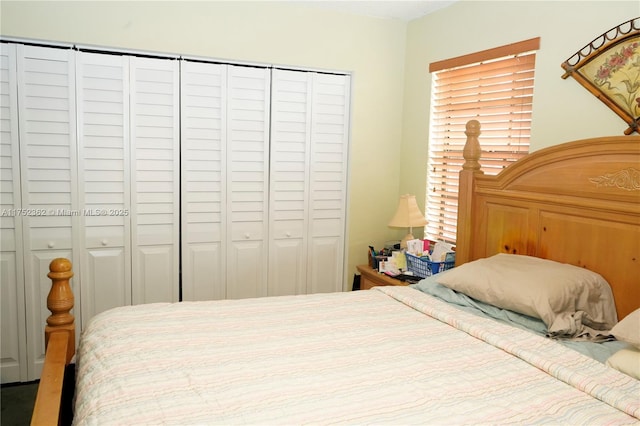 bedroom with a closet