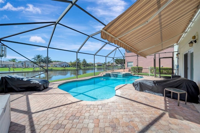 view of pool with a pool with connected hot tub, a water view, a patio, and a lanai