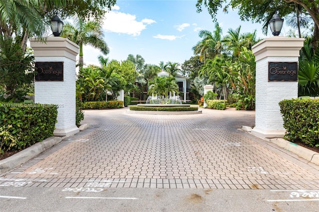 1698 S Ocean Ln Unit 171, Fort Lauderdale, FL 33316 - exterior space featuring street lighting and curbs