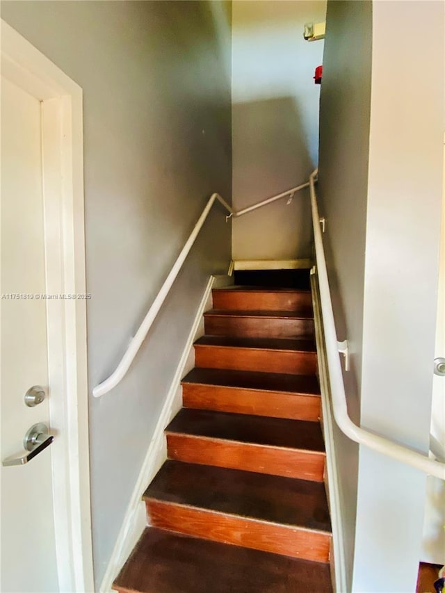 200 Azure Way, Miami Springs, FL 33166 - view of staircase