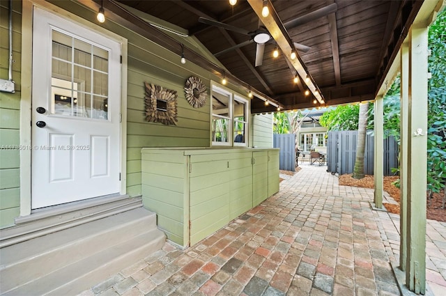 1109 NE 3rd St, Fort Lauderdale, FL 33301 - view of patio / terrace with fence