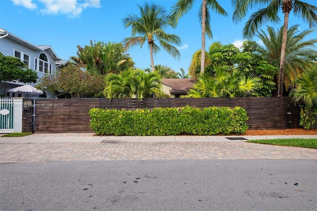1109 NE 3rd St, Fort Lauderdale, FL 33301 - community sign featuring a gate and fence