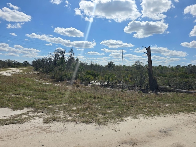 Listing photo 2 for 2245 W Yarbrough Rd, Avon Park FL 33825