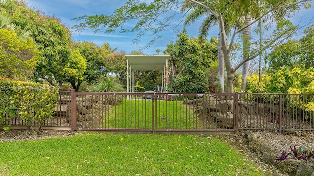 view of yard featuring fence