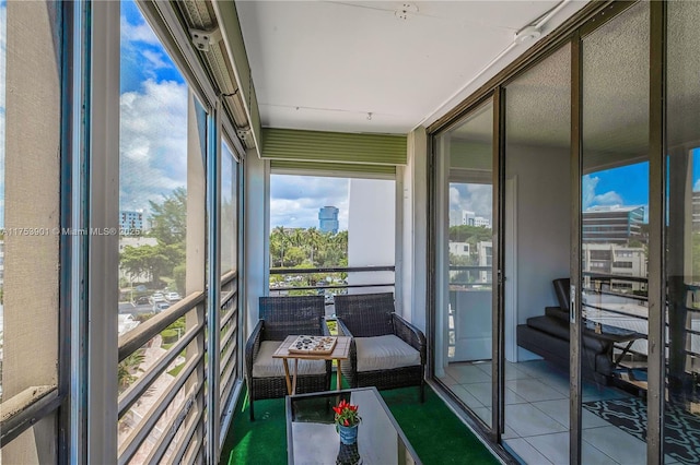 view of sunroom / solarium