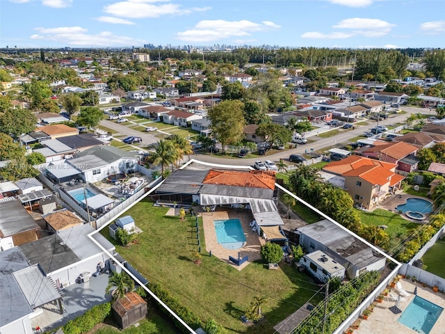 birds eye view of property featuring a residential view