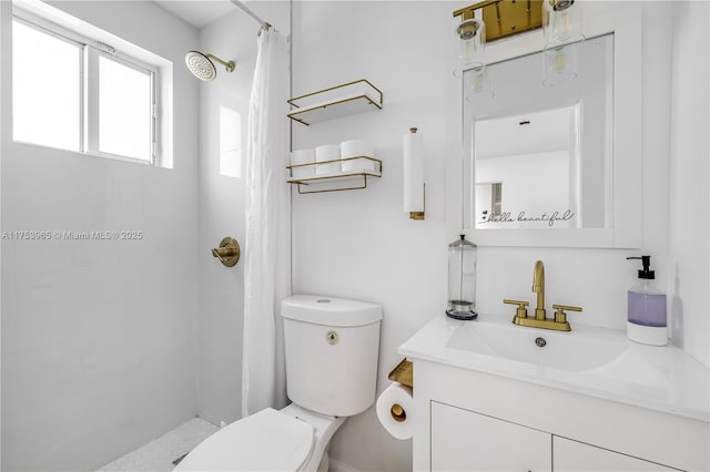 full bath featuring toilet, a shower with curtain, and vanity