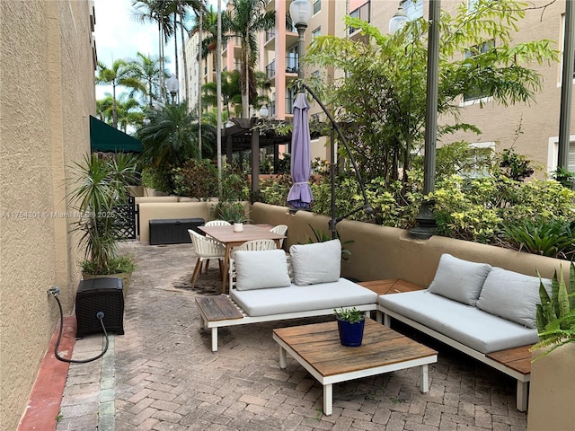 view of patio / terrace featuring outdoor lounge area