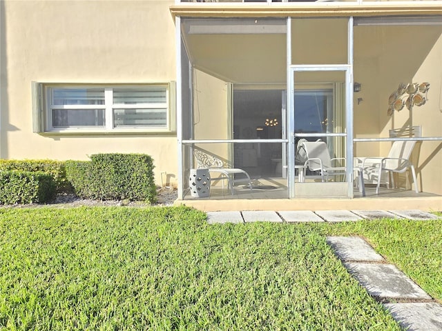2600 Diana Dr Unit 103, Hallandale Beach, FL 33009 - doorway to property with stucco siding