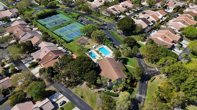 birds eye view of property featuring a residential view