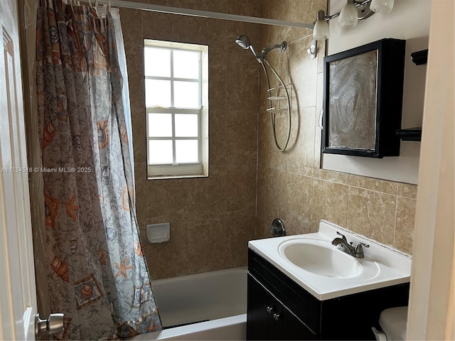 full bath with shower / bath combination with curtain and vanity