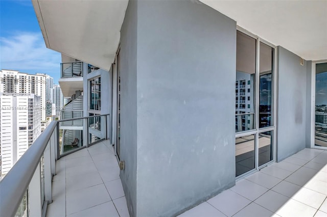1010 SW 2nd Ave Unit Lph05, Miami, FL 33130 - balcony featuring a view of city