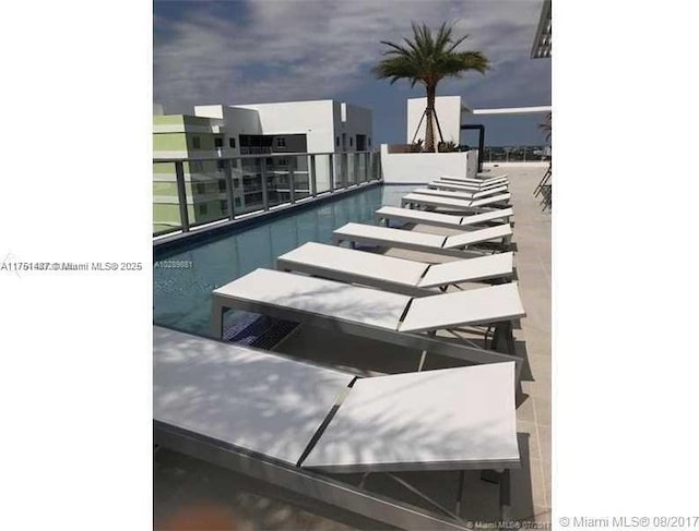 1010 SW 2nd Ave Unit Lph05, Miami, FL 33130 - view of pool