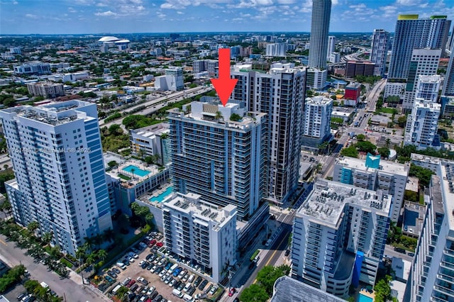 1010 SW 2nd Ave Unit Lph05, Miami, FL 33130 - view of urban area featuring a pool area