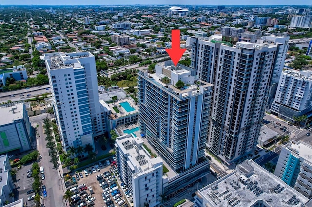1010 SW 2nd Ave Unit Lph05, Miami, FL 33130 - view of urban area featuring a pool