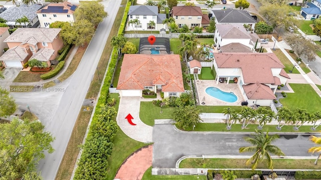 bird's eye view with a residential view