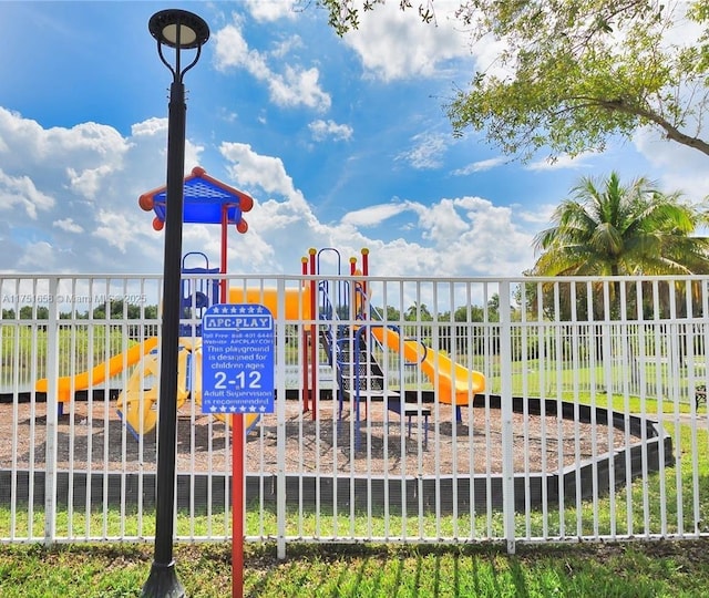 4331 SW 160th Ave Unit 108, Miramar, FL 33027 - view of communal playground