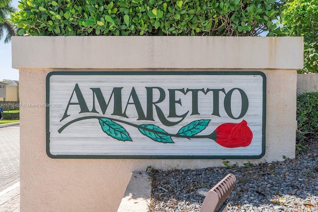 view of community / neighborhood sign