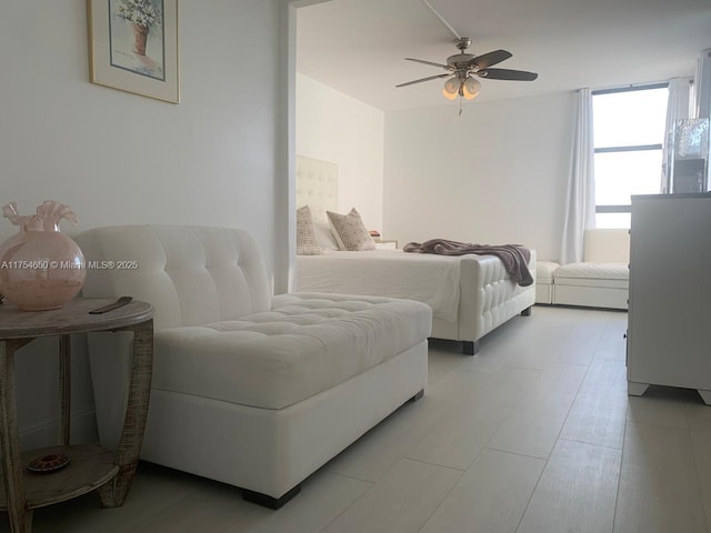 bedroom featuring a ceiling fan