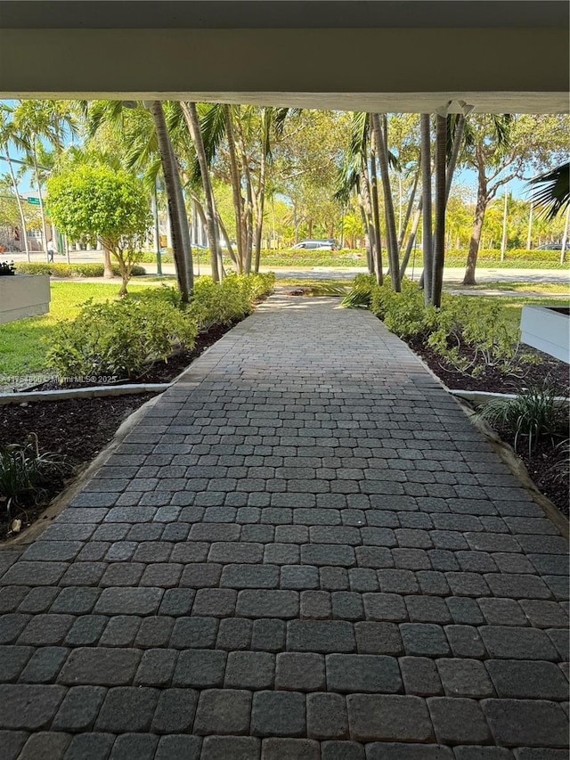 555 Crandon Blvd Unit 32, Key Biscayne, FL 33149 - view of property's community