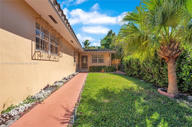 view of yard featuring fence