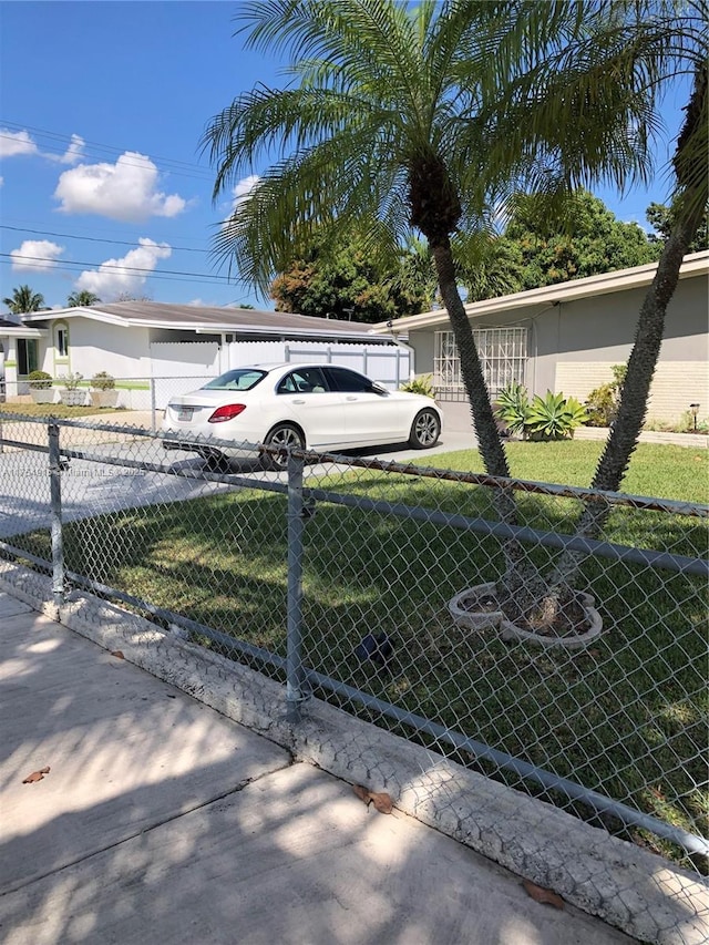 view of yard featuring fence