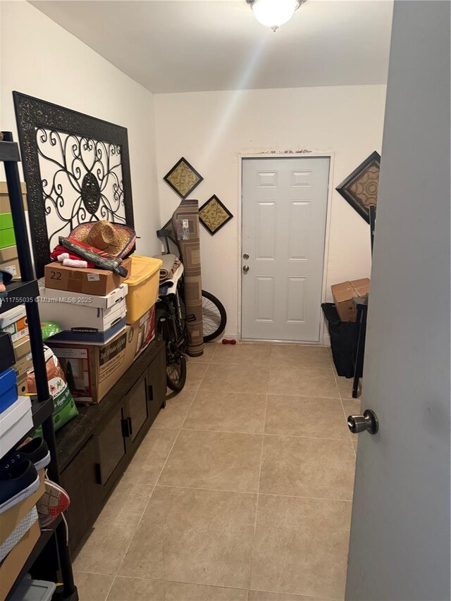5901 Garfield St, Hollywood, FL 33021 - interior space