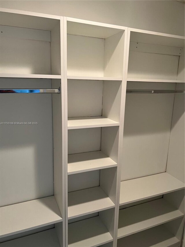 2600 NW 28th St Unit 207-2, Miami, FL 33142 - interior space