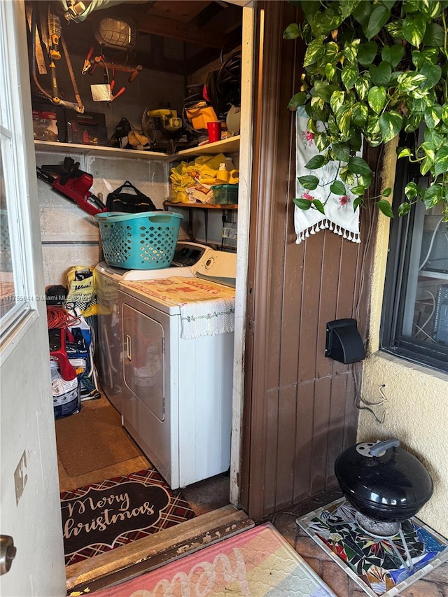 laundry area featuring washing machine and dryer