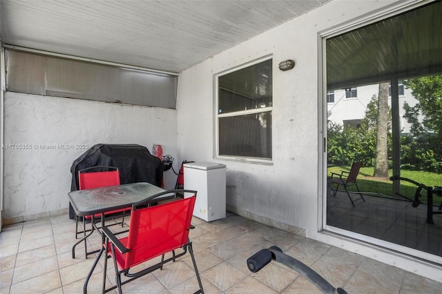 view of patio with outdoor dining space