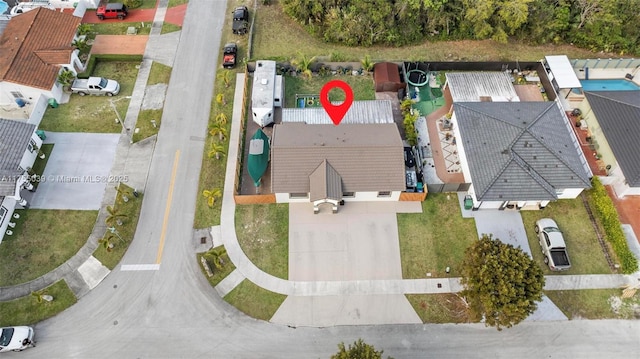 birds eye view of property featuring a residential view