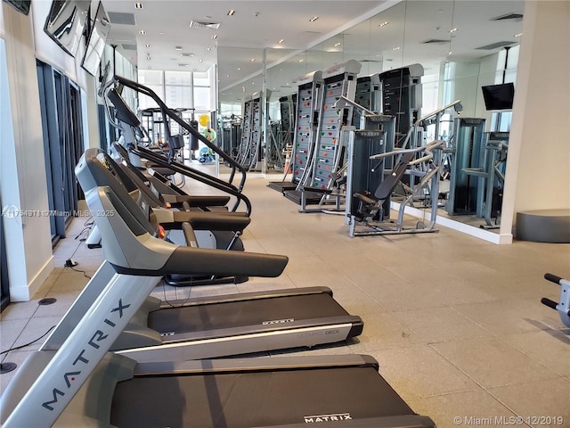 exercise room featuring visible vents