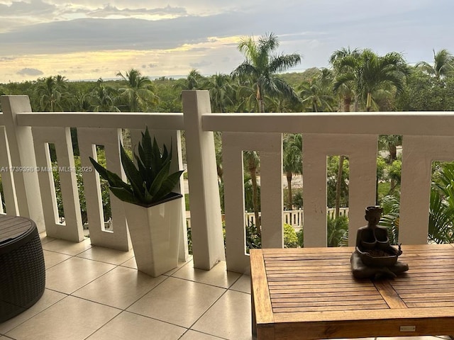 balcony featuring outdoor dining space