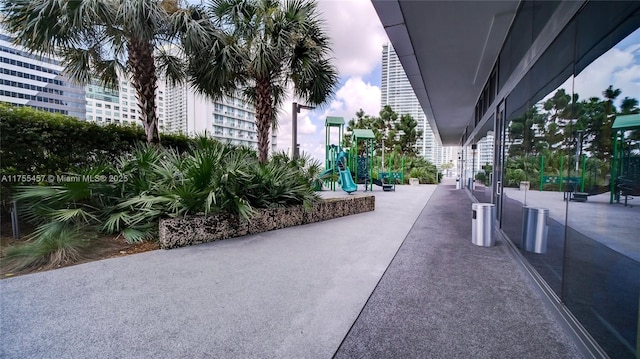 88 SW 7th St Unit 3003, Miami, FL 33130 - view of property's community with playground community