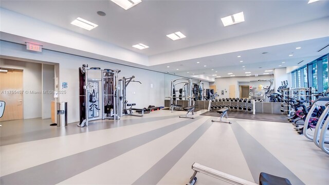 88 SW 7th St Unit 3003, Miami, FL 33130 - exercise room with recessed lighting