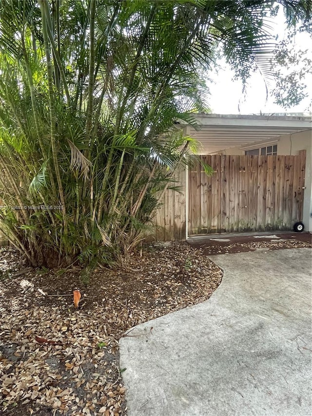 3611 SW 36th St, West Park, FL 33023 - view of yard