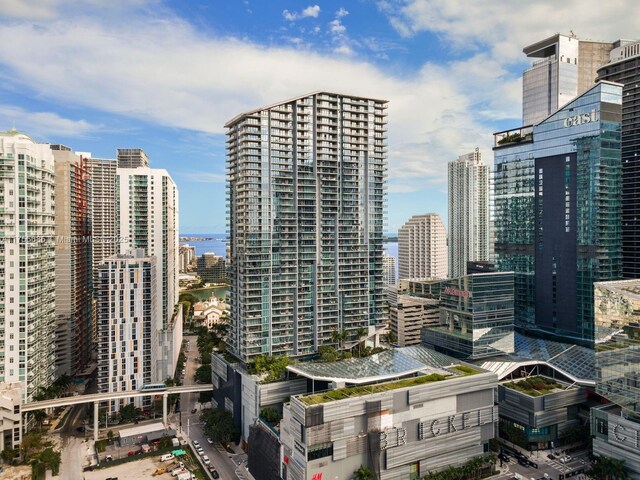 68 SE 6th St Unit 3506, Miami, FL 33131 - property's view of city with a water view