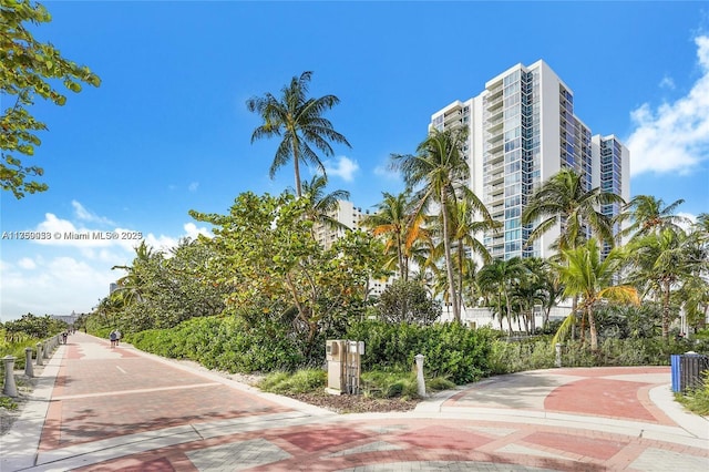 2655 Collins Ave Unit 1505, Miami Beach, FL 33140 - view of home's community