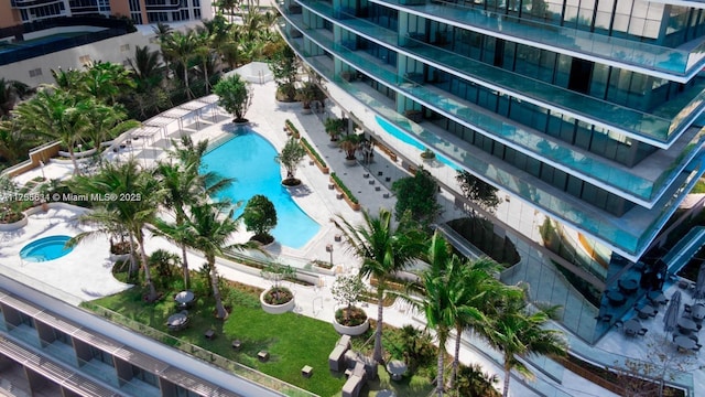 18975 Collins Ave Unit 3504, Sunny Isles Beach, FL 33160 - bird's eye view of a pool area