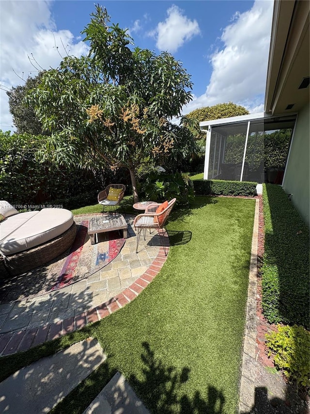 view of yard featuring a patio area