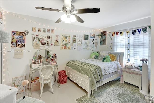 bedroom with a ceiling fan