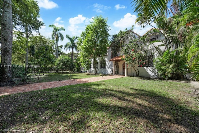 1624 Granada Blvd, Coral Gables, FL 33134 - view of green lawn